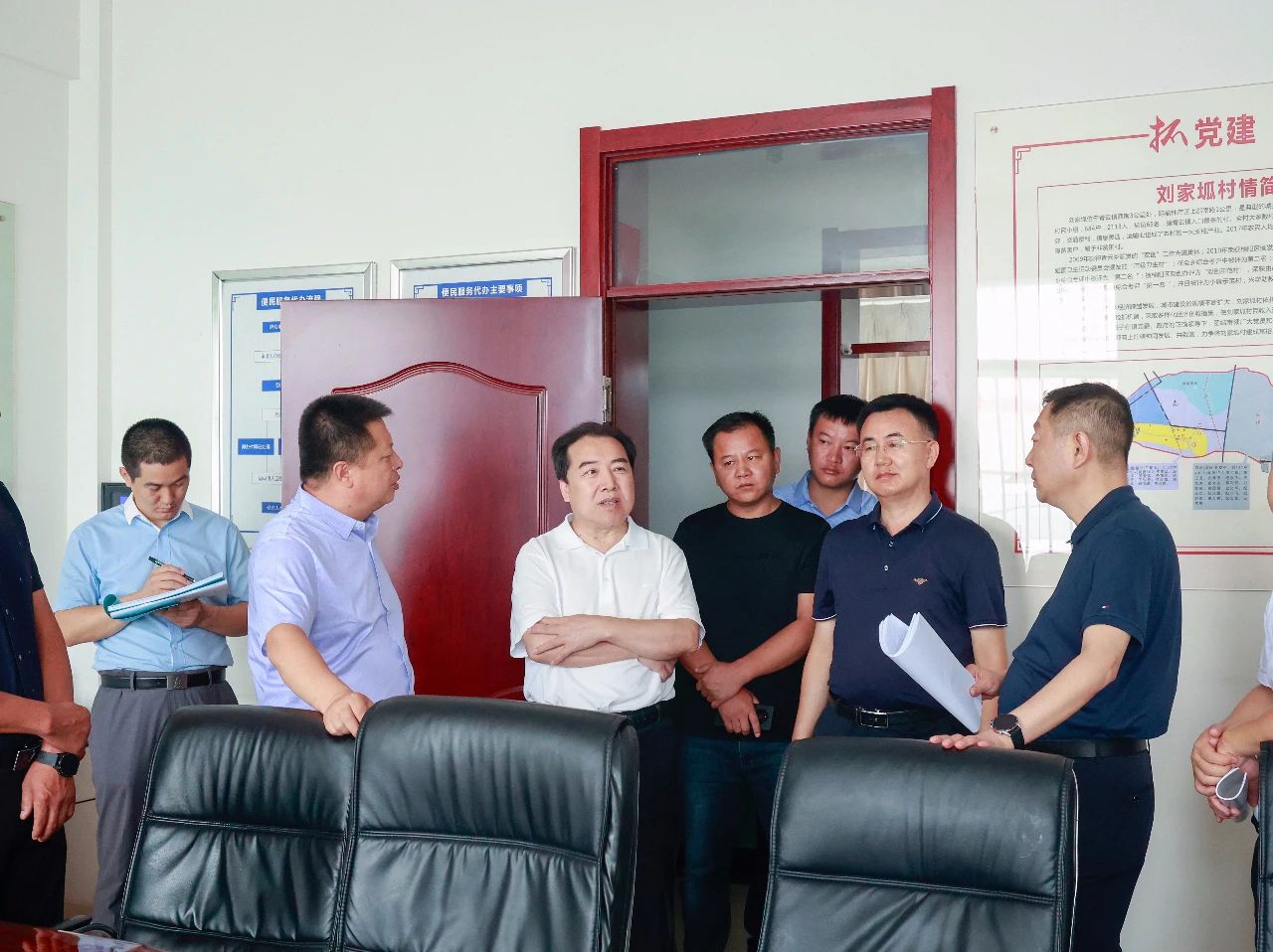 市政协主席刘春桥在督查创文重点包抓部位时强调坚持问题导向补短板